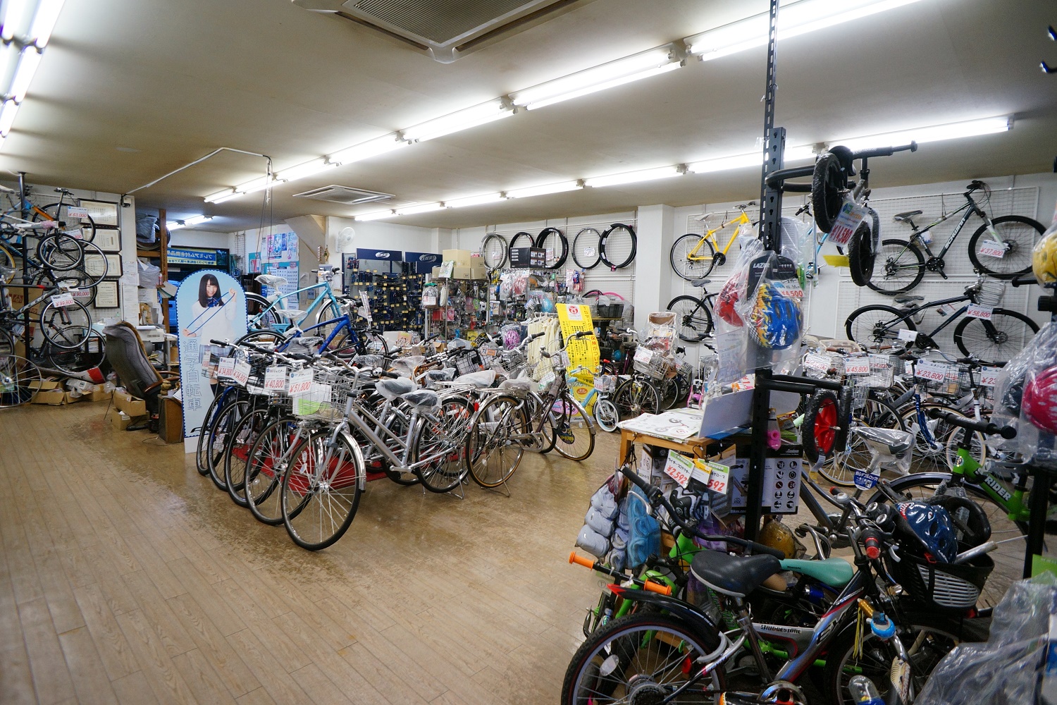 店内1：ハガサイクル