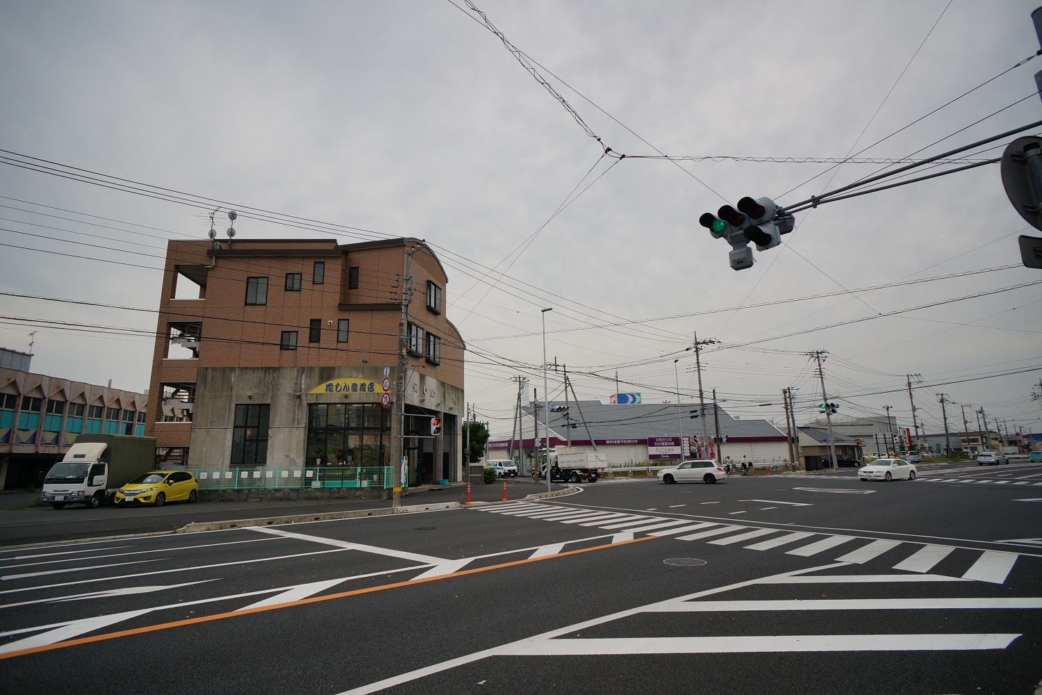外観4：花の専門店 花しん