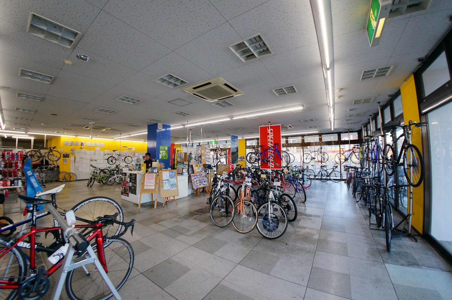 店内1：セオサイクルひたちなか店