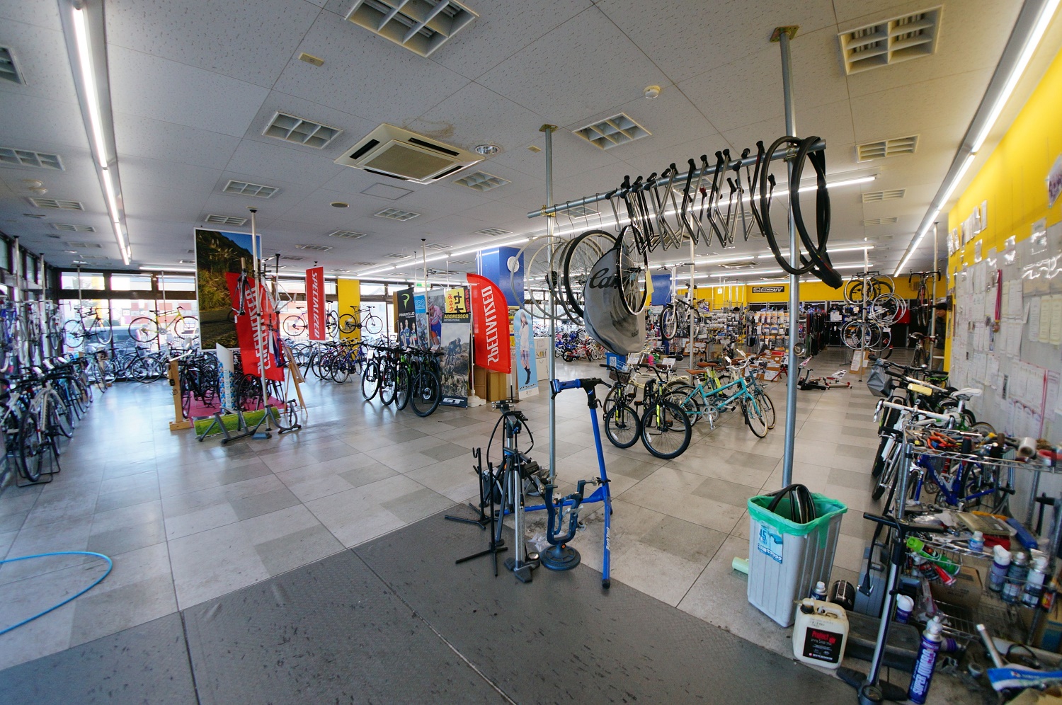 店内3：セオサイクルひたちなか店