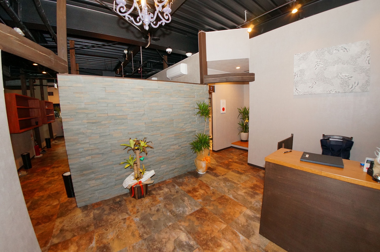 店内1：やきにく楽座