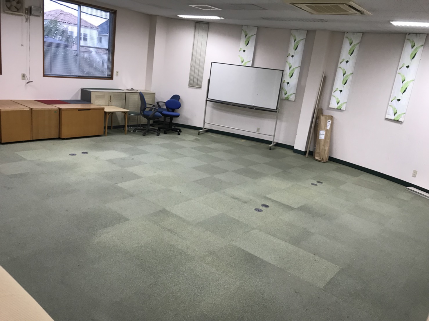 ホール：株式会社エース本社