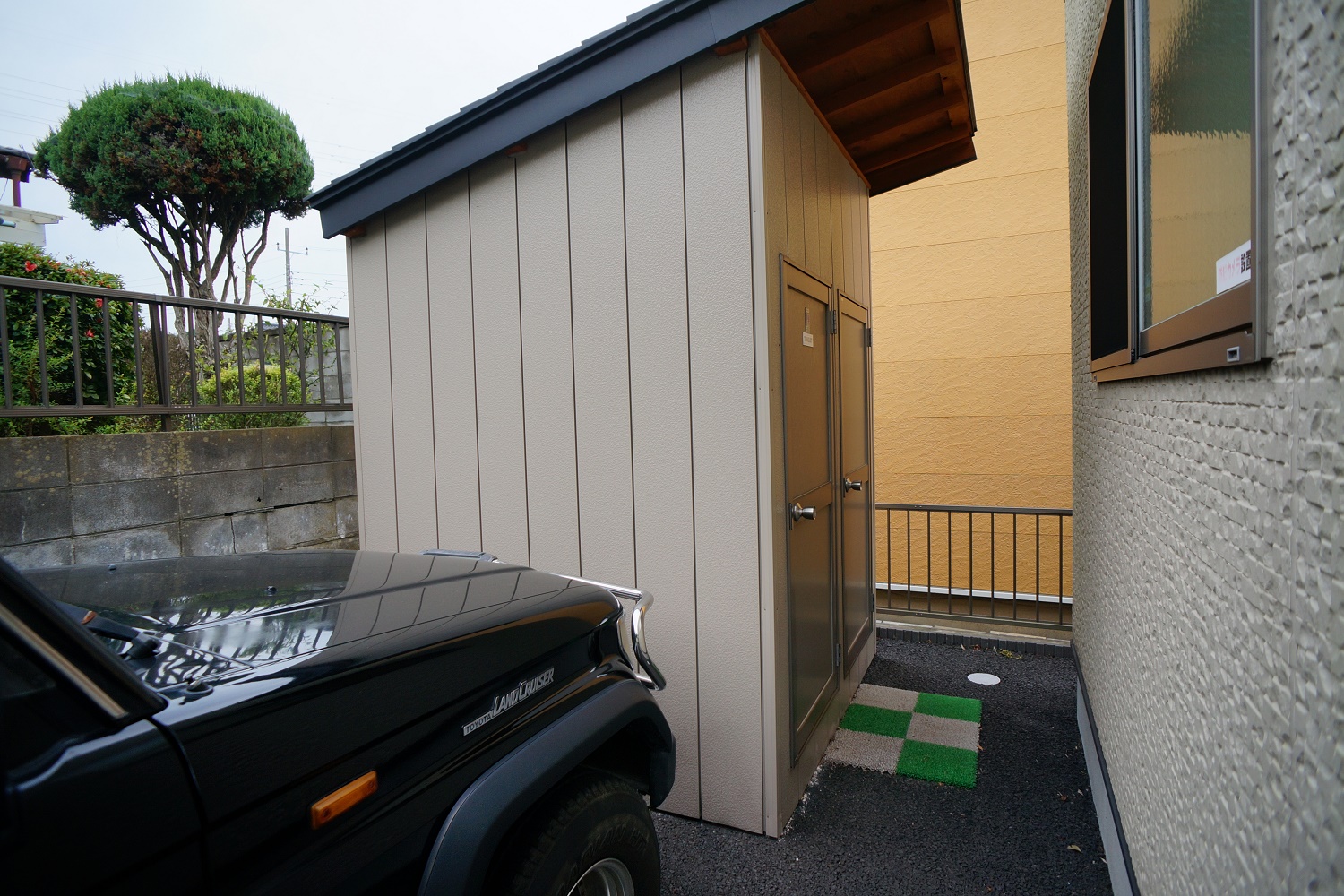 本社屋外トイレ：株式会社アレスキャリア本社事務所